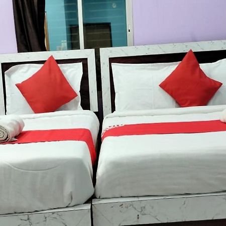 A1 Rooms Sea Gold 푸리 외부 사진